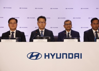 L-R: Wangdo Hur, CFO & Whole Time Director, Hyundai Motor India; Unsoo Kim, MD, Hyundai Motor India; Tarun Garg, COO & Whole Time Director, Hyundai Motor India; Gopalakrishnan CS, Chief Manufacturing Officer & Whole Time Director, Hyundai Motor India.