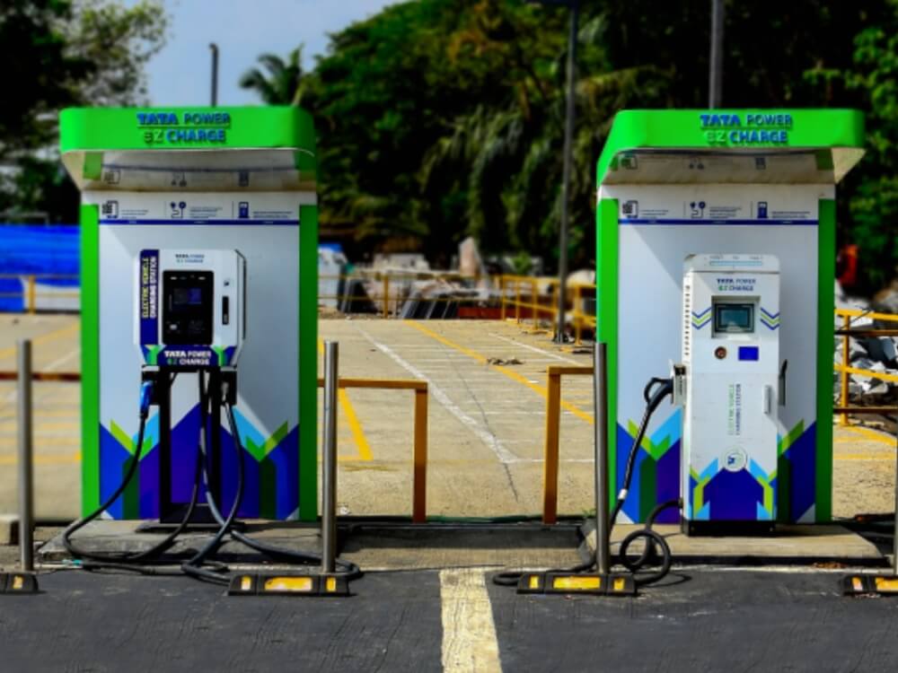 Tata Power Partners Tata Motors To Setup Over 200 Fast-Charing EV Stations for Electric CVs