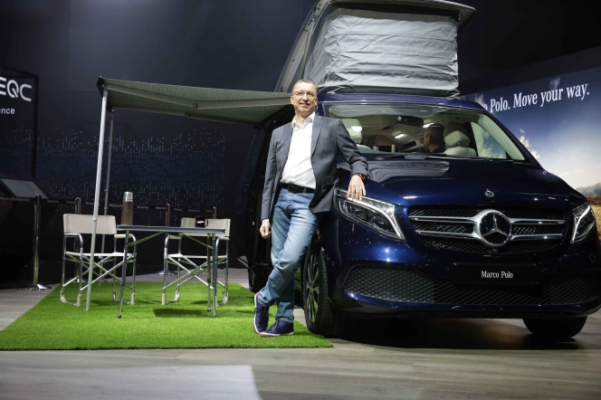 Mercedes-Benz Presents Unique Products, Cutting-edge Technology