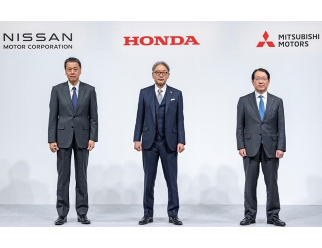 Nissan - Honda