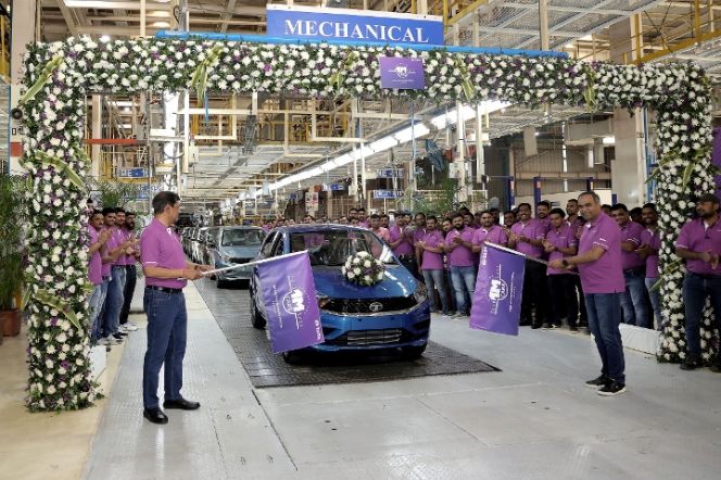 Tata Motors Rolls Out 1 Millionth Car From Sanand Plant; To Invest In Tamil Nadu